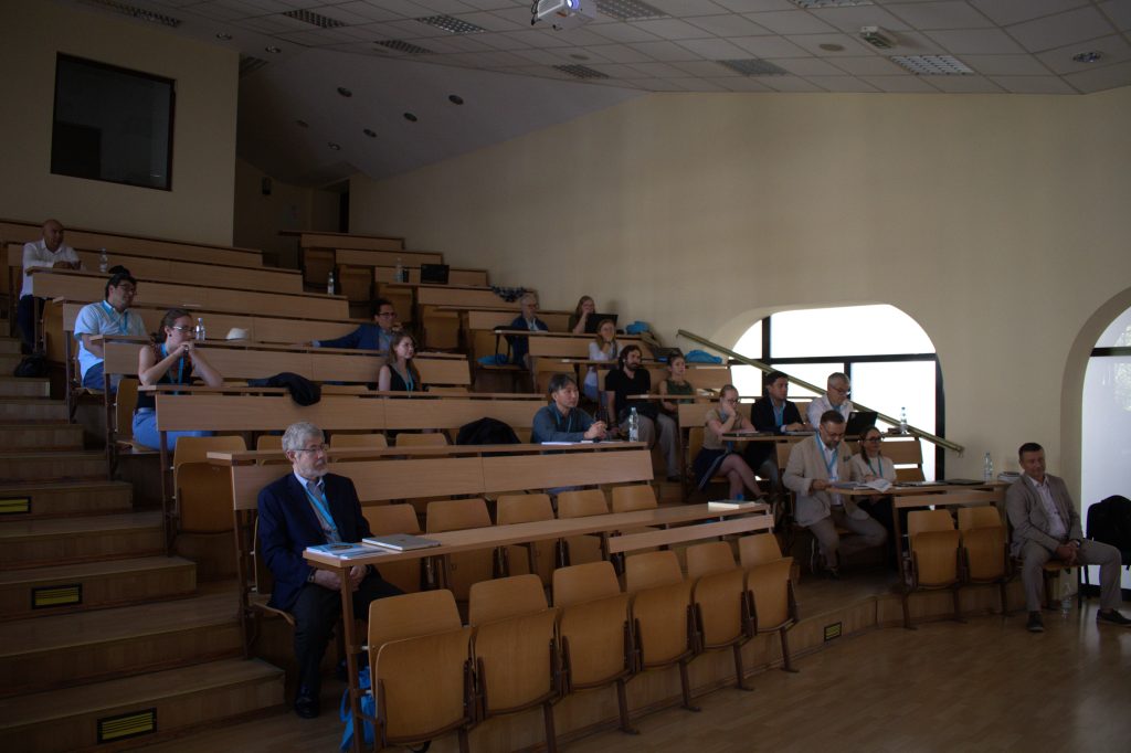 The Latest Results of American Studies, V. International Symposium